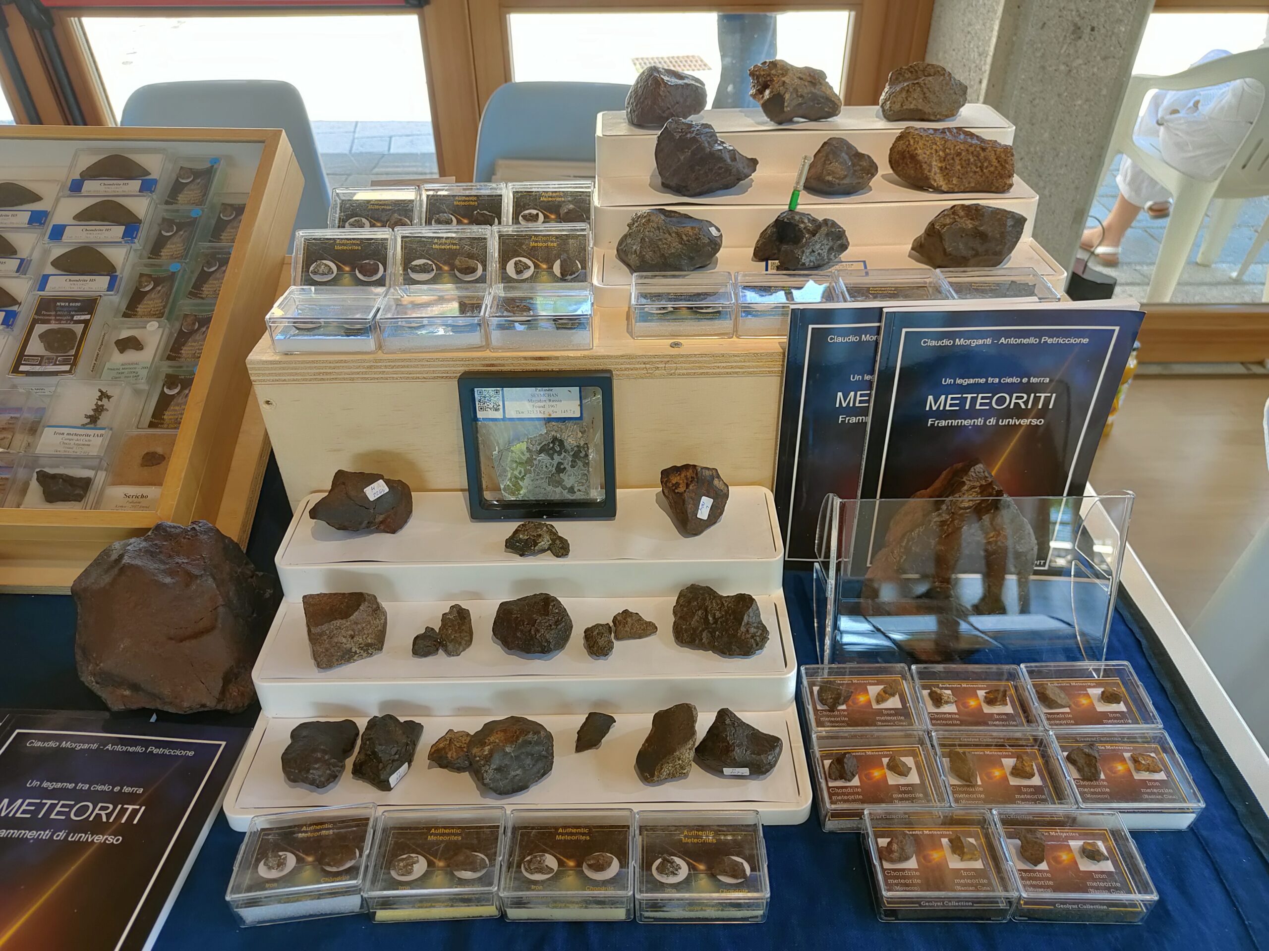 Alcune delle meteoriti offerte
(Foto M. Chinellato)
